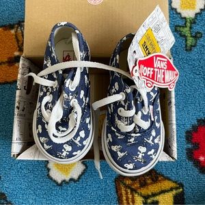 Peanuts vans size 4.5C